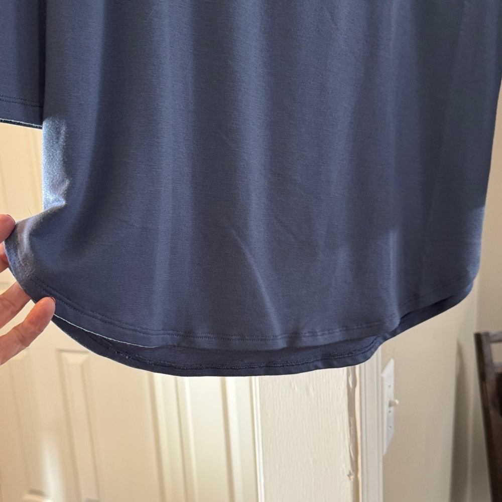 Wonderly Blue 3/4 Sleeve Tunic - Picture 2 of 4